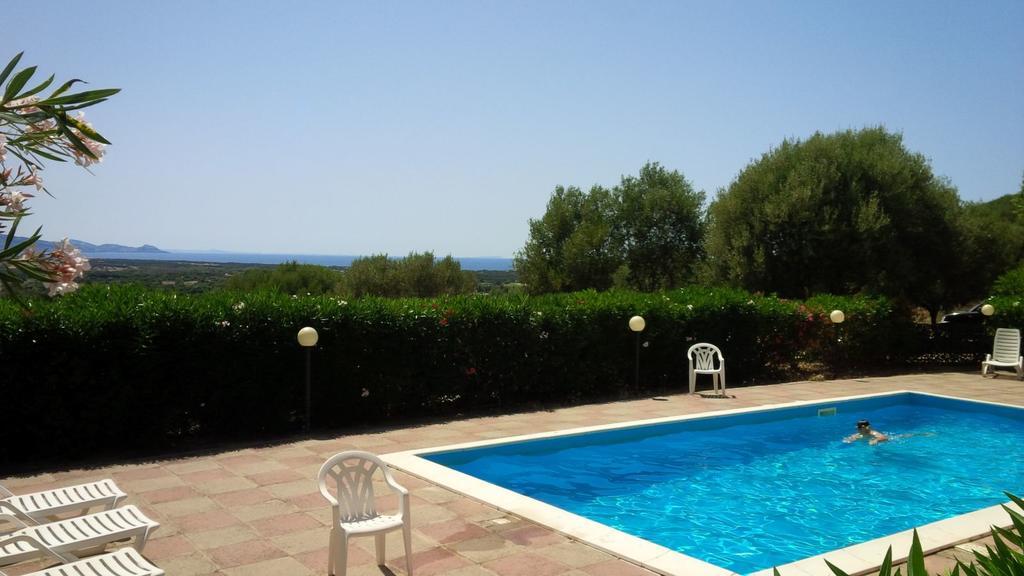 Ferienwohnung A.I.R. Badesi Borgo Di Mare Exterior foto